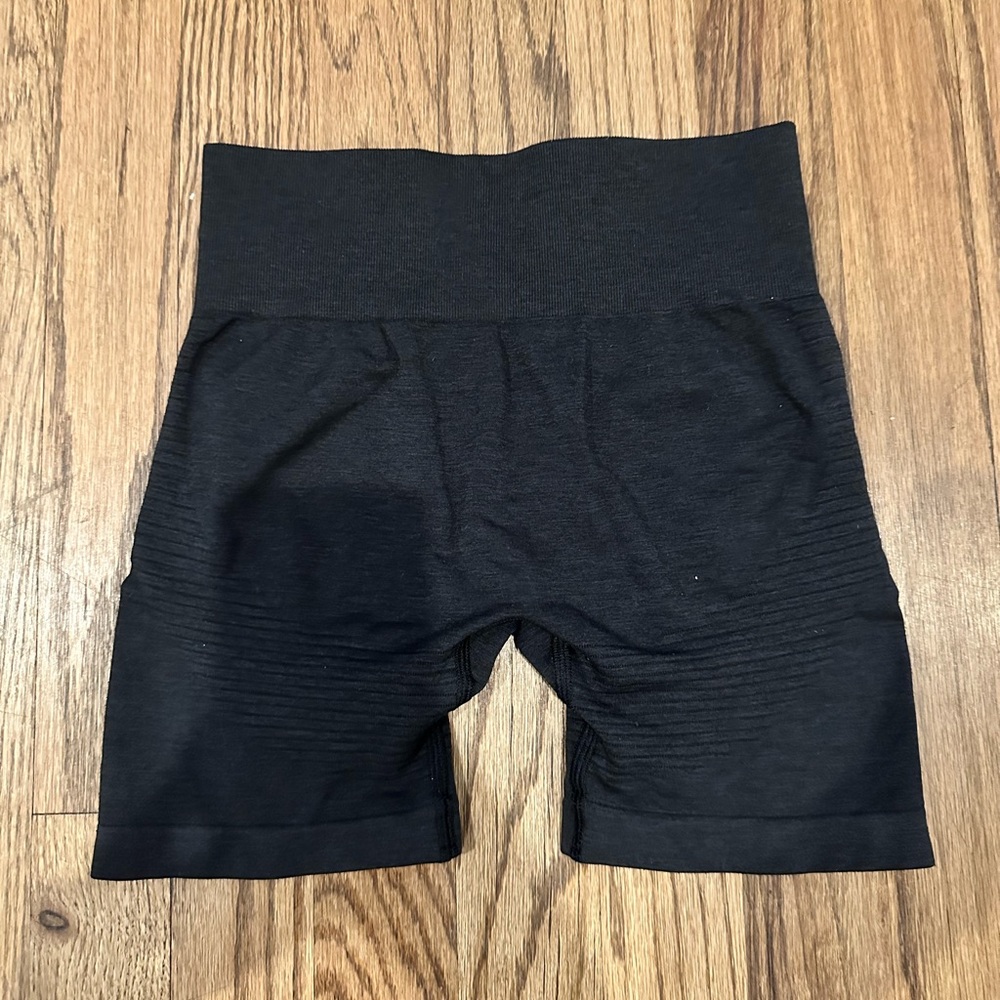 TALA sculpt seamless scrunch cycling shorts